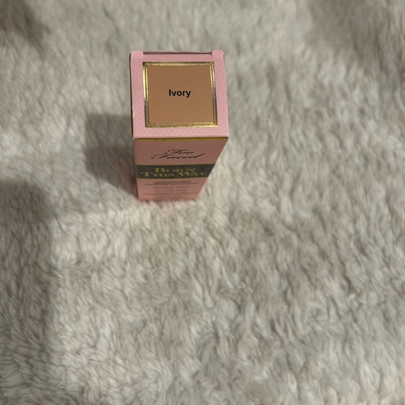 Too Faced Born This Way Foundation in Ivory - Picture 6 of 6